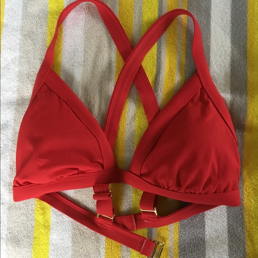 Women’s cross-back bikini top